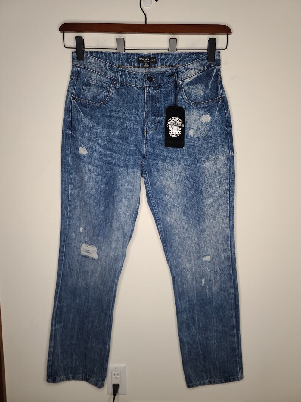NWT Crooks & Castles distressed blue jeans - 34 x 32